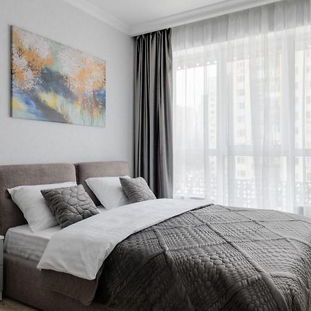 Modern New Cozy Apartment Kvartet Railway Station Kyiv Exterior foto