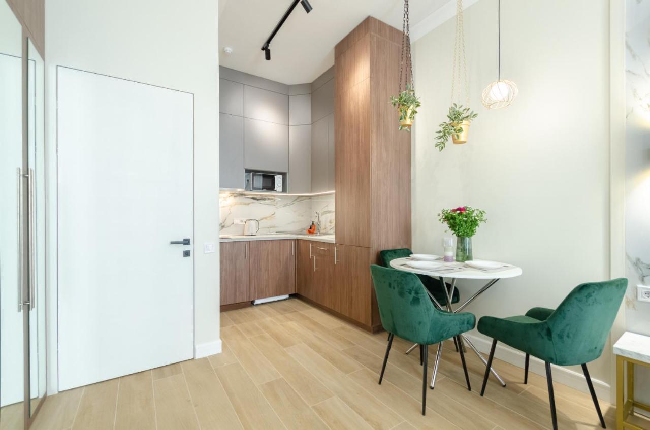Modern New Cozy Apartment Kvartet Railway Station Kyiv Exterior foto